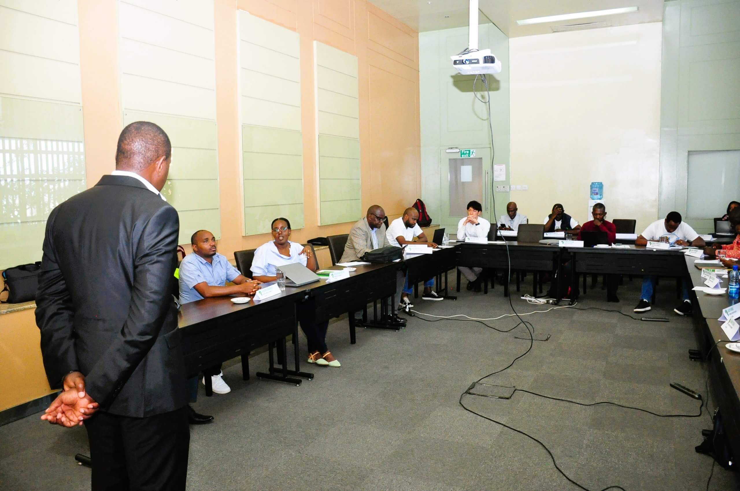 Combating Counterfeit Currency & Cash Issuance and Storage Management Course